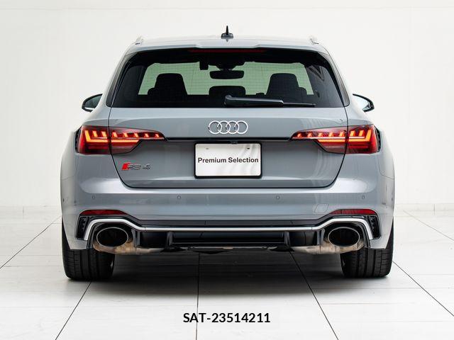 Audi RS4 2021-04 8129078-11