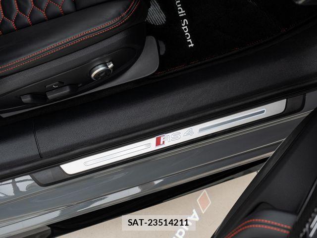 Audi RS4 2021-04 8129078-17