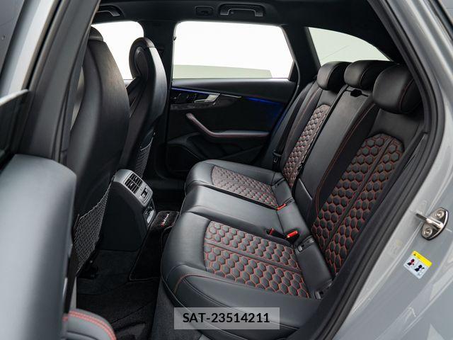 Audi RS4 2021-04 8129078-26