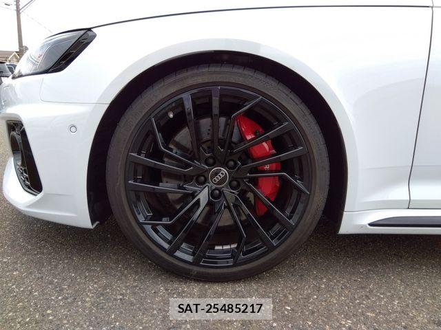 Audi RS4 2021-04 8145500-14
