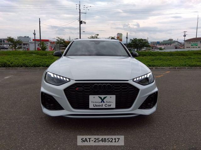 Audi RS4 2021-04 8145500-3
