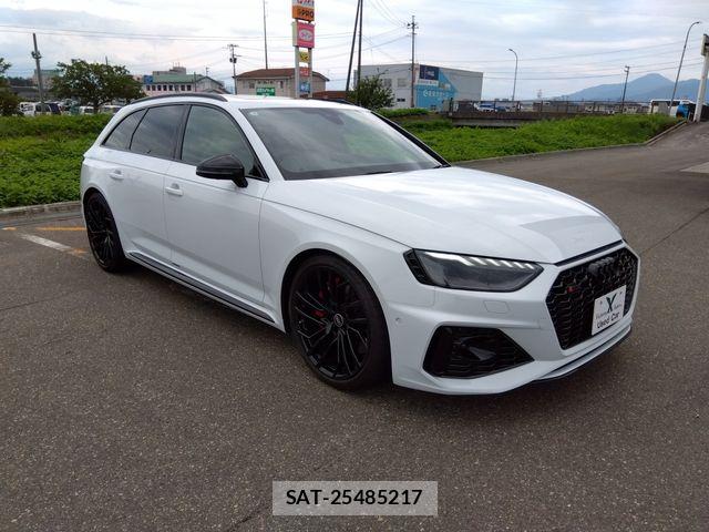 Audi RS4 2021-04 8145500-7