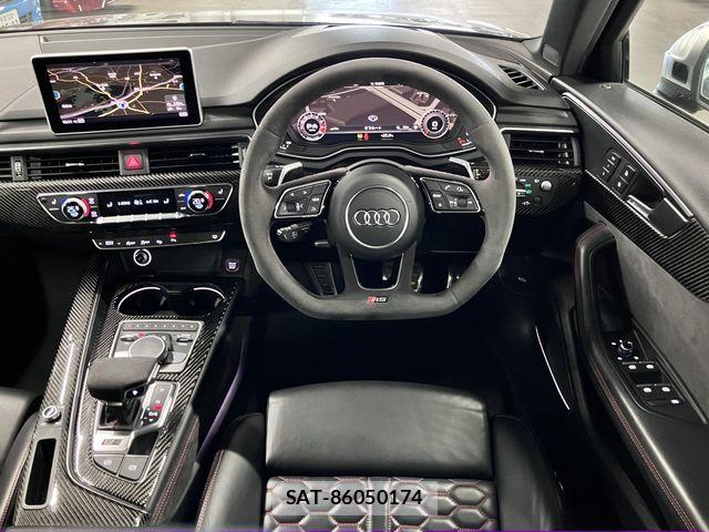 Audi RS4 2019-09 8740656-9