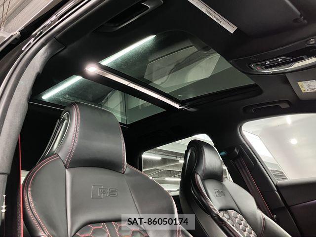 Audi RS4 2019-09 8740656-13