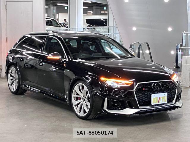 Audi RS4 2019-09 8740656-3