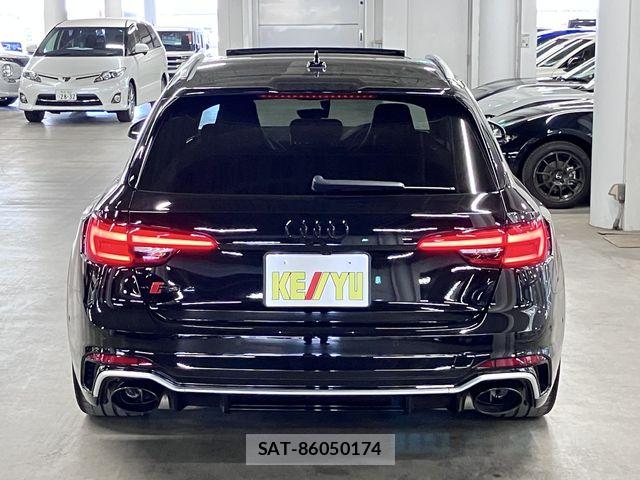 Audi RS4 2019-09 8740656-5