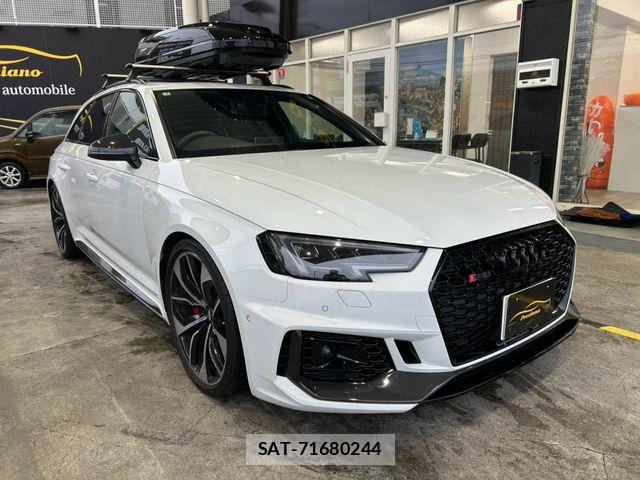 Audi RS4 2019-08 8883327-2