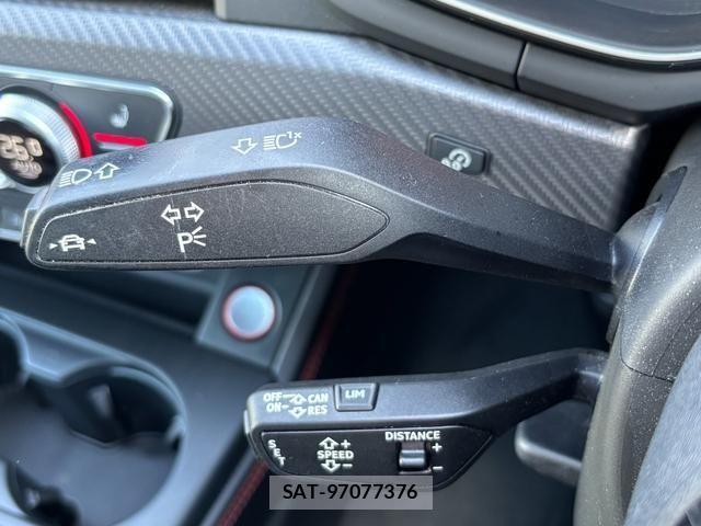 Audi RS5 2018-09 2958334-9