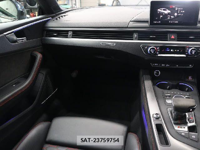 Audi RS5 2018-04 7391410-22