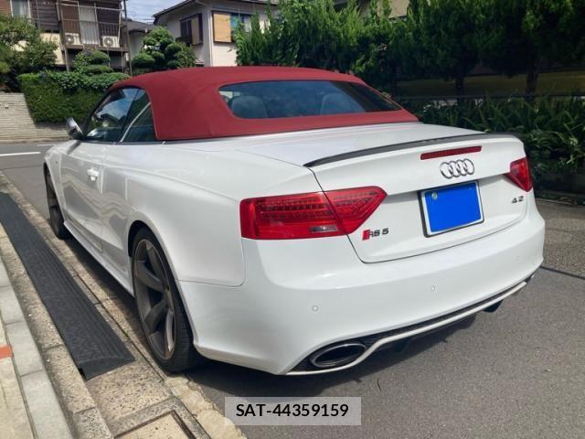 Audi CABRIOLET 2015-03 8883326-2