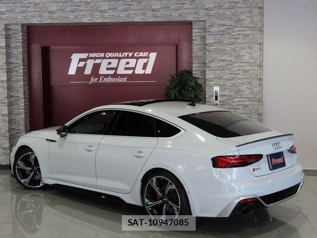Audi RS5 2021-11 7271552-7