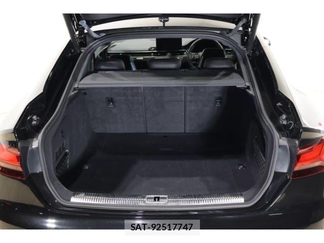 Audi RS5 2023-08 8740657-17