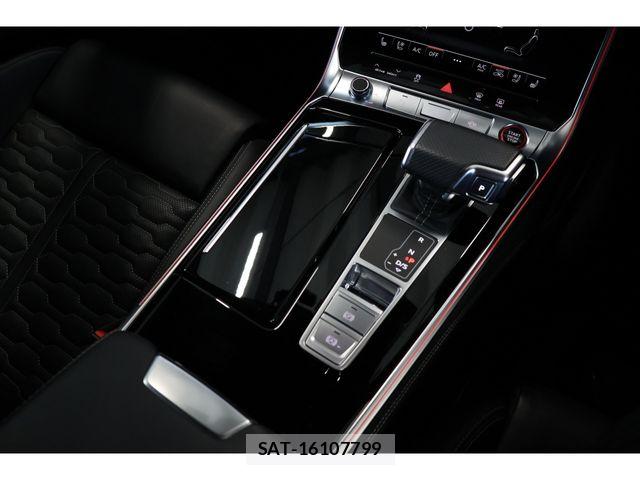 Audi RS6 2022-01 5860382-15