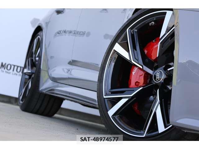 Audi RS6 2022-06 6641275-13
