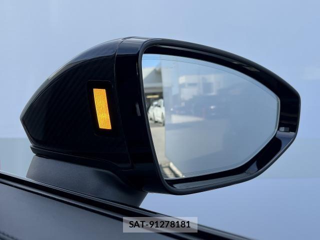 Audi RS6 2022-01 6813849-9