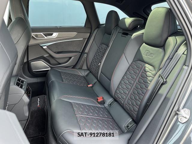 Audi RS6 2022-01 6813849-13
