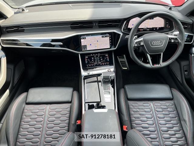 Audi RS6 2022-01 6813849-1