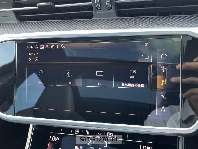 Audi RS6 2022-01 6813849-26