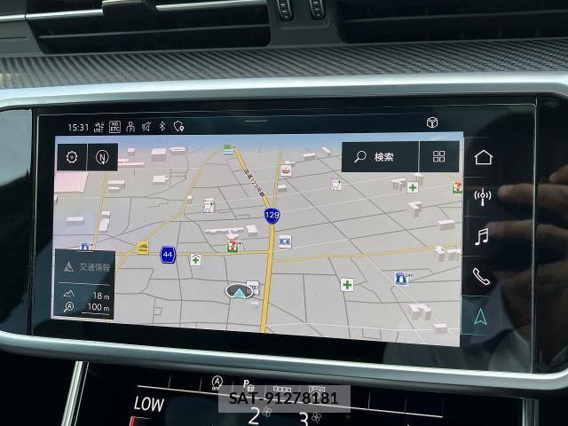 Audi RS6 2022-01 6813849-29
