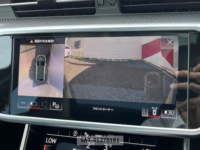 Audi RS6 2022-01 6813849-5