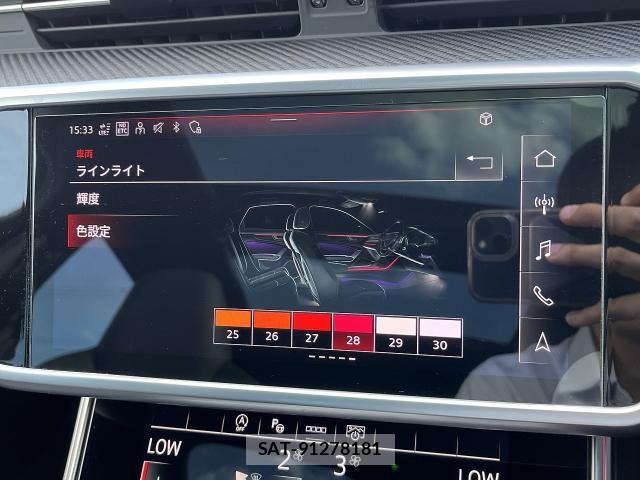 Audi RS6 2022-01 6813849-7