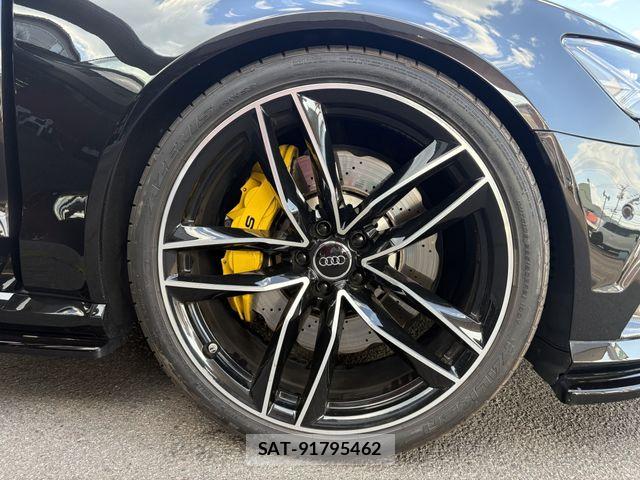 Audi RS6 2017-04 8206422-18