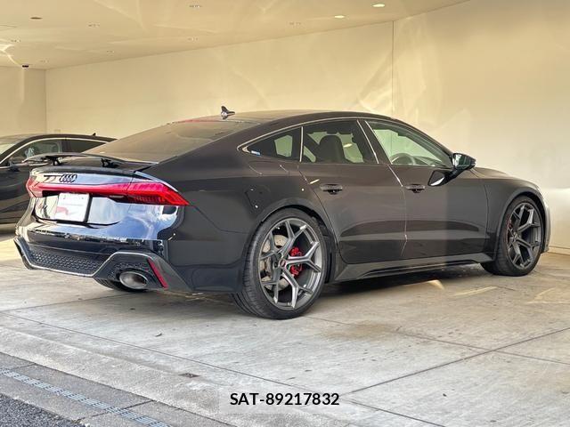 Audi RS7 2025-03 7391411-2