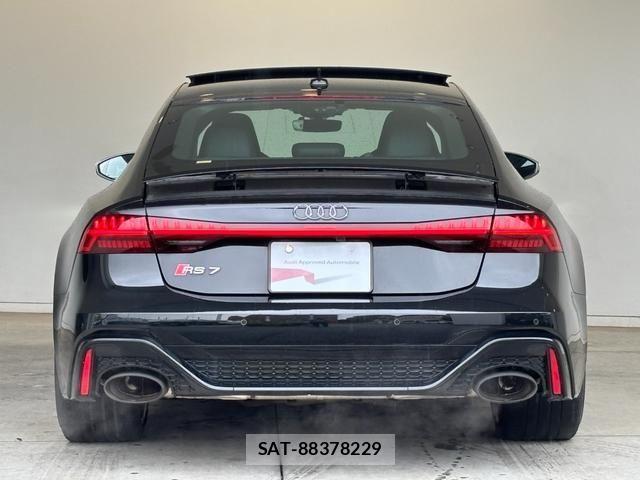 Audi RS7 2021-10 7615104-19