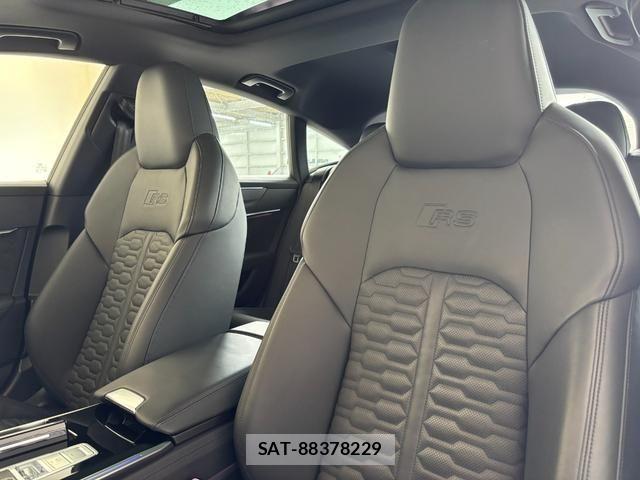 Audi RS7 2021-10 7615104-3