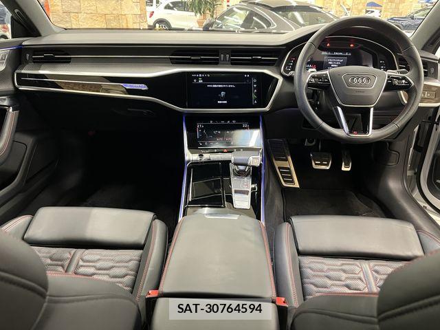 Audi RS7 2023-06 8206423-1