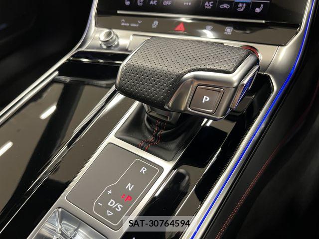 Audi RS7 2023-06 8206423-8