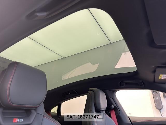 Audi E-TRON 2024-11 8313170-7