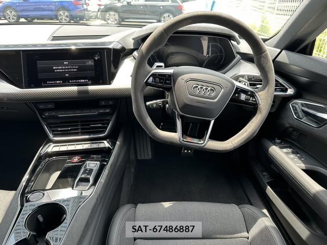 Audi E-TRON 2022-03 8313175-11