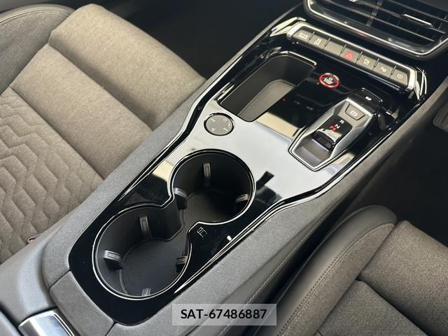 Audi E-TRON 2022-03 8313175-12