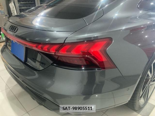 Audi E-TRON 2022-06 8625877-4