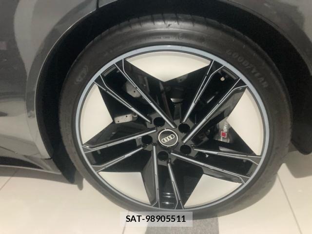 Audi E-TRON 2022-06 8625877-7