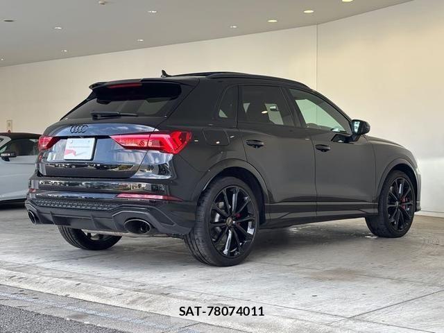 Audi RS Q3 2024-07 4108388-2