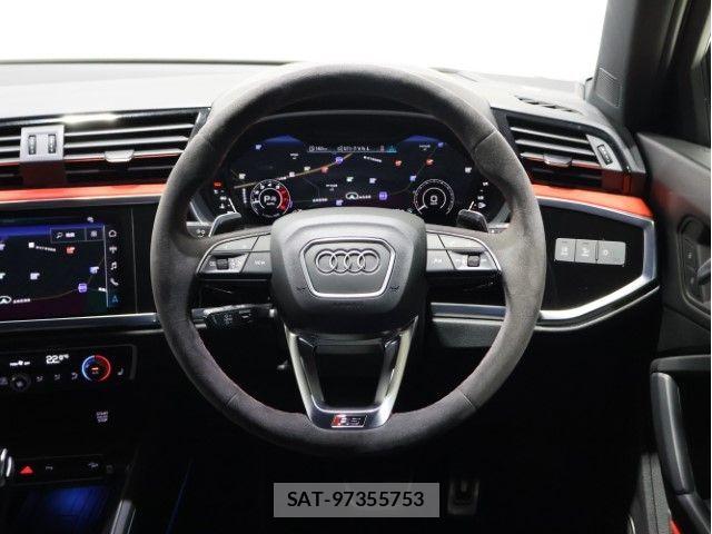 Audi RS Q3 2024-07 4930160-17