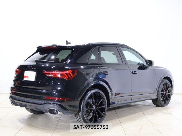 Audi RS Q3 2024-07 4930160-1