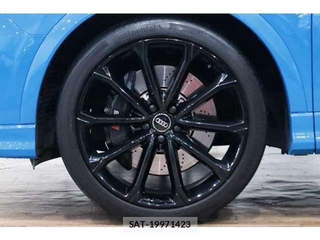 Audi RS Q3 2021-12 5860377-3