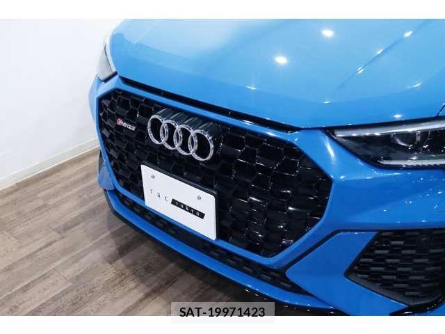 Audi RS Q3 2021-12 5860377-7
