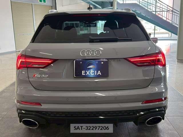 Audi RS Q3 2021-03 7960570-5