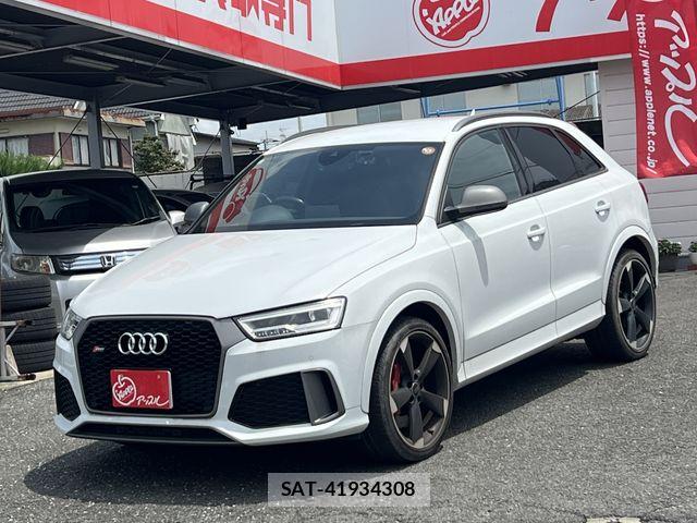 Audi RS Q3 2017-10 8098080-0