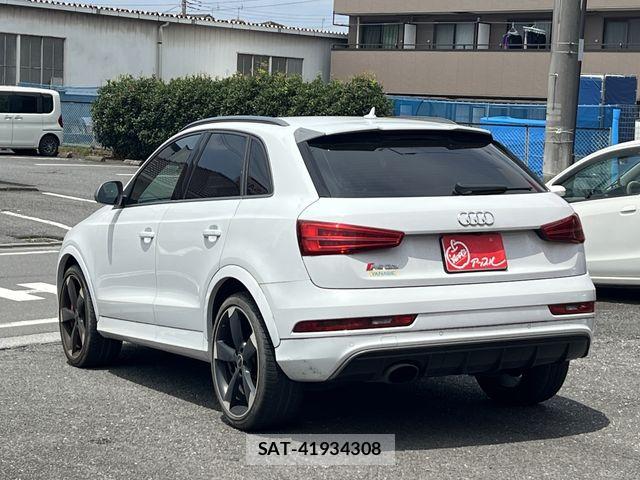 Audi RS Q3 2017-10 8098080-6