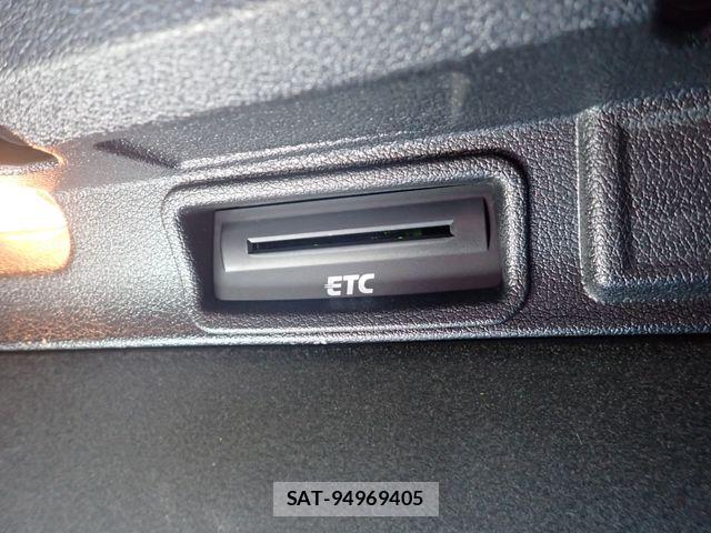 Audi RS Q3 2017-02 8485053-28