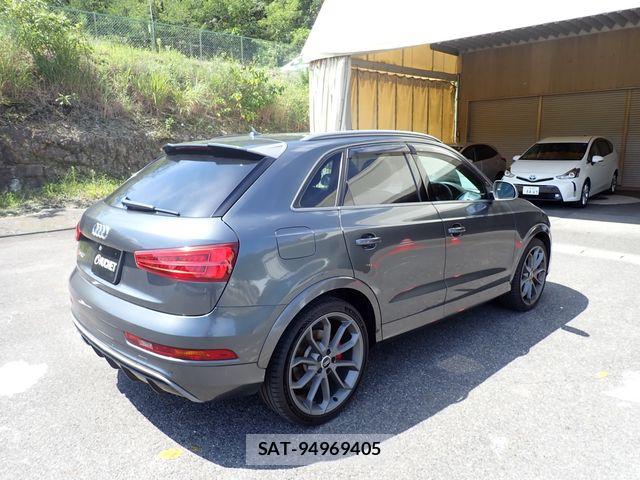 Audi RS Q3 2017-02 8485053-6