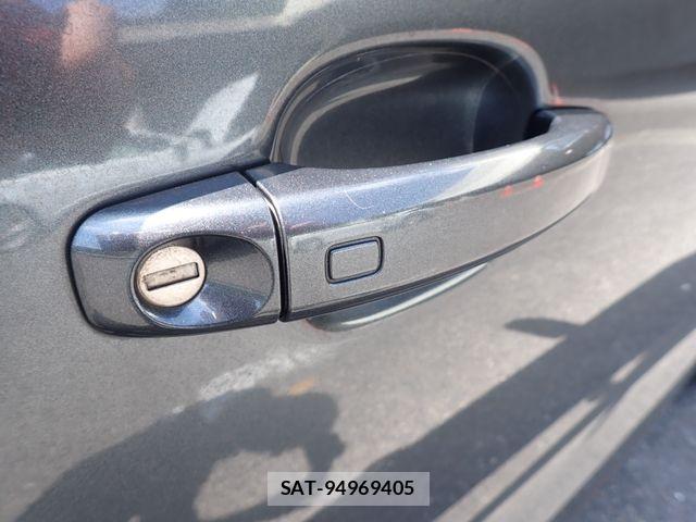 Audi RS Q3 2017-02 8485053-7