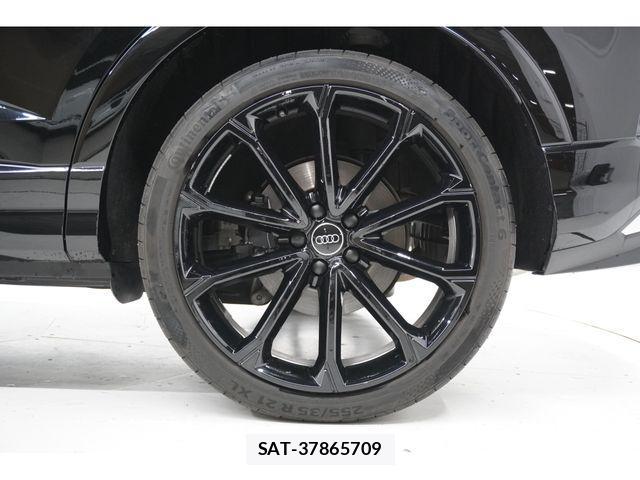 Audi RS Q3 2023-07 1822614-9