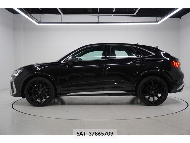 Audi RS Q3 2023-07 1822614-4
