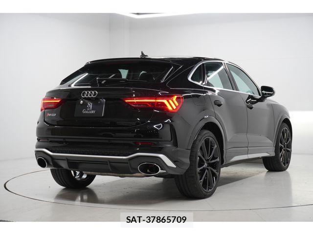 Audi RS Q3 2023-07 1822614-5